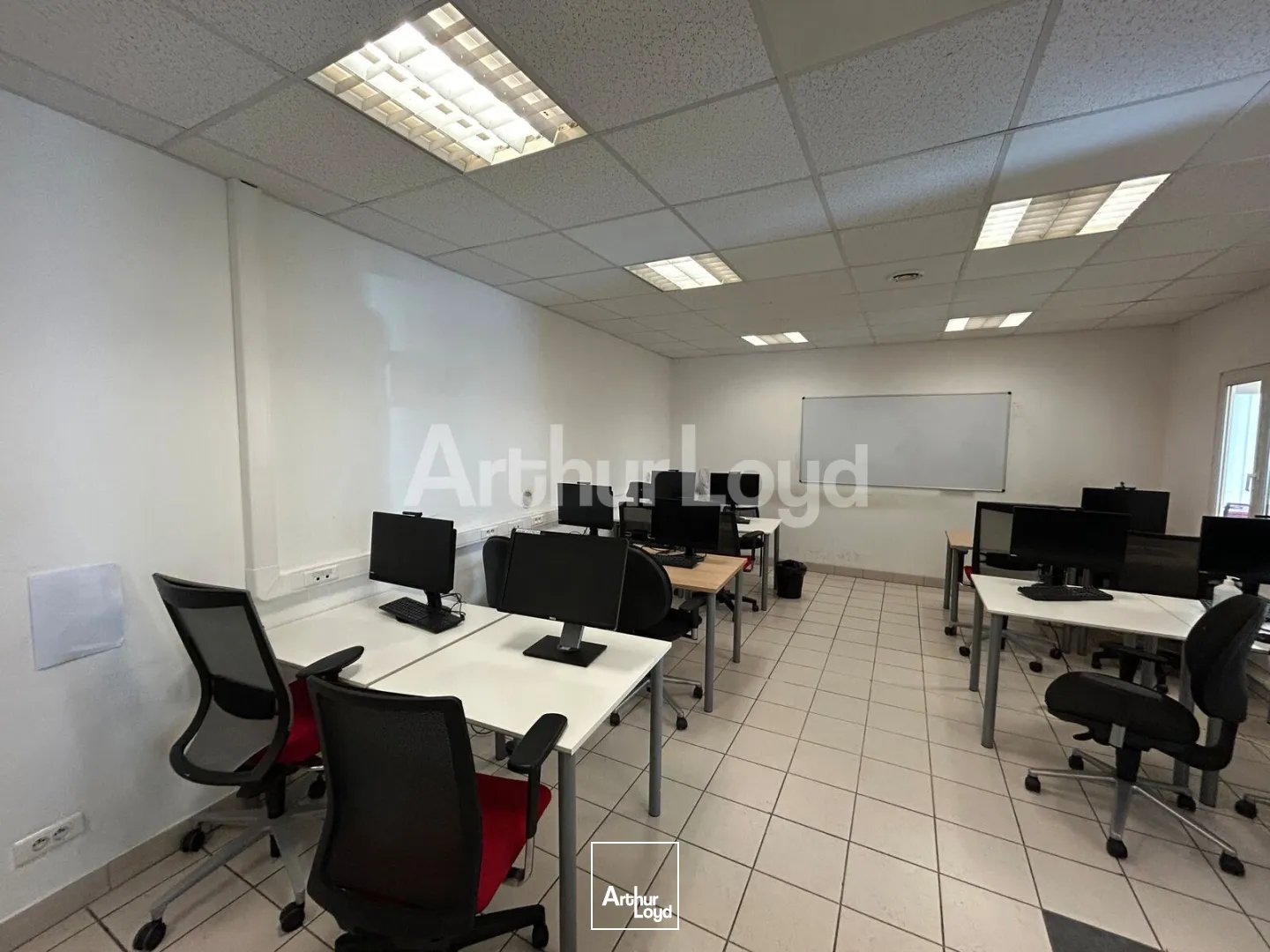 Locaux commerciaux - Location - CAMBRAI - 59400 - 250-250 - 7893821