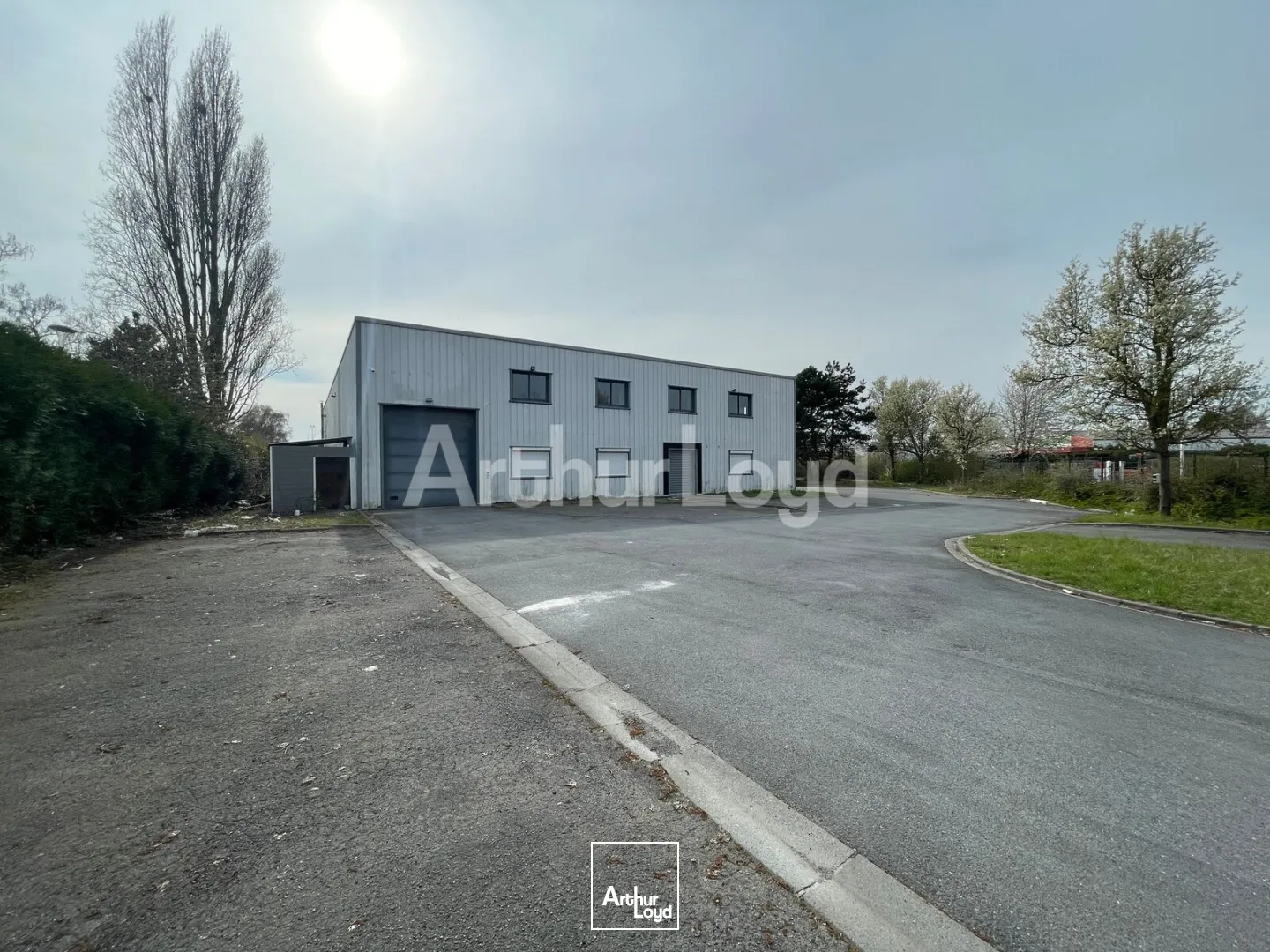 Locaux d'activité & Entrepôts - Location - DOUAI - 59500 - 877-877 - 7894102