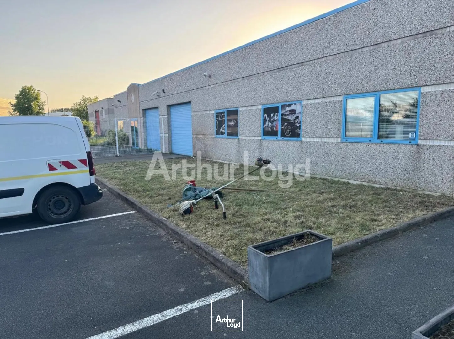 Locaux d'activité & Entrepôts - Vente - TOUFFLERS - 59390 - 440-440 - 7894304