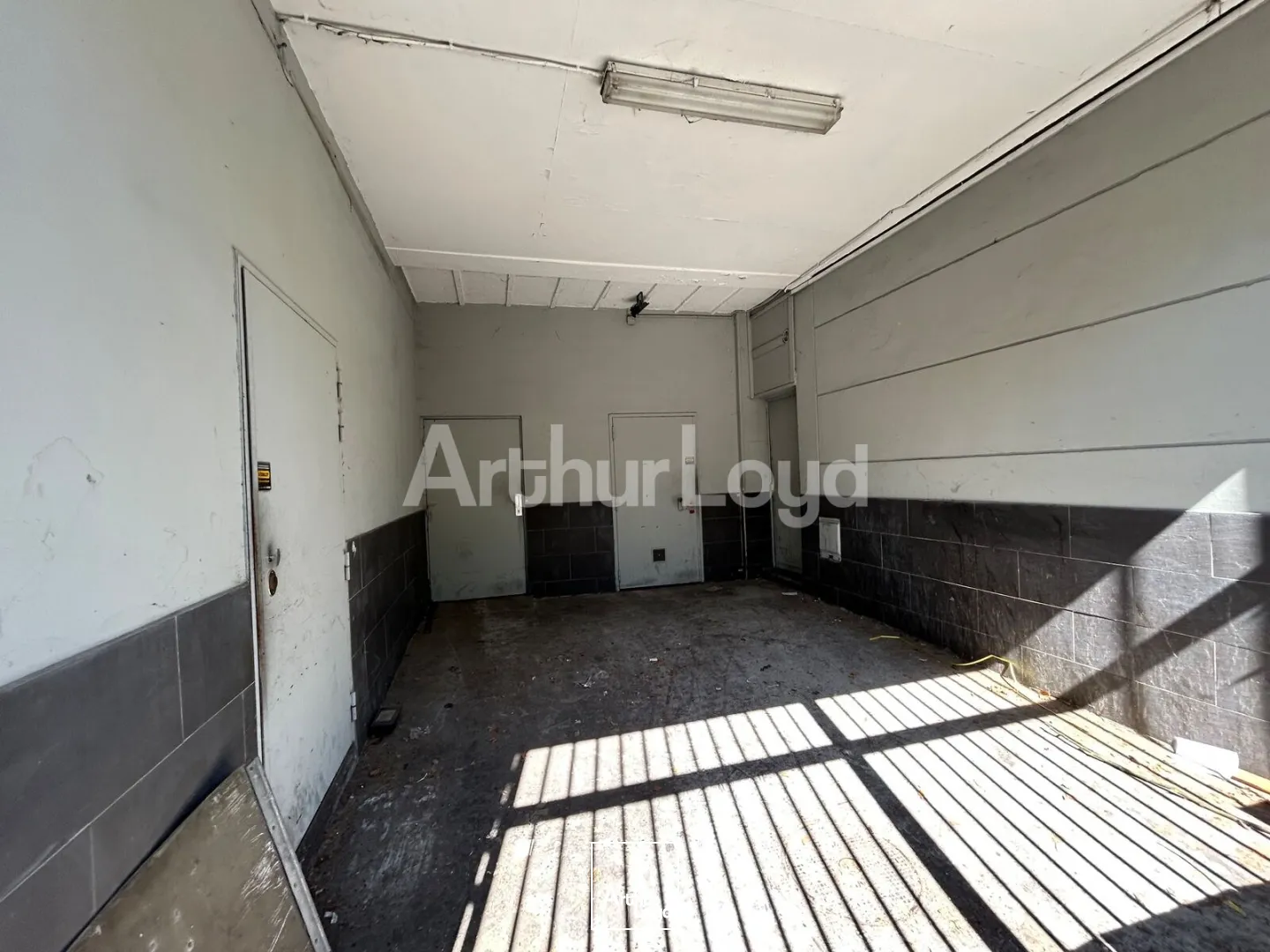 Locaux commerciaux - Location - MARCQ EN BAROEUL - 59700 - 100-100 - 7894299
