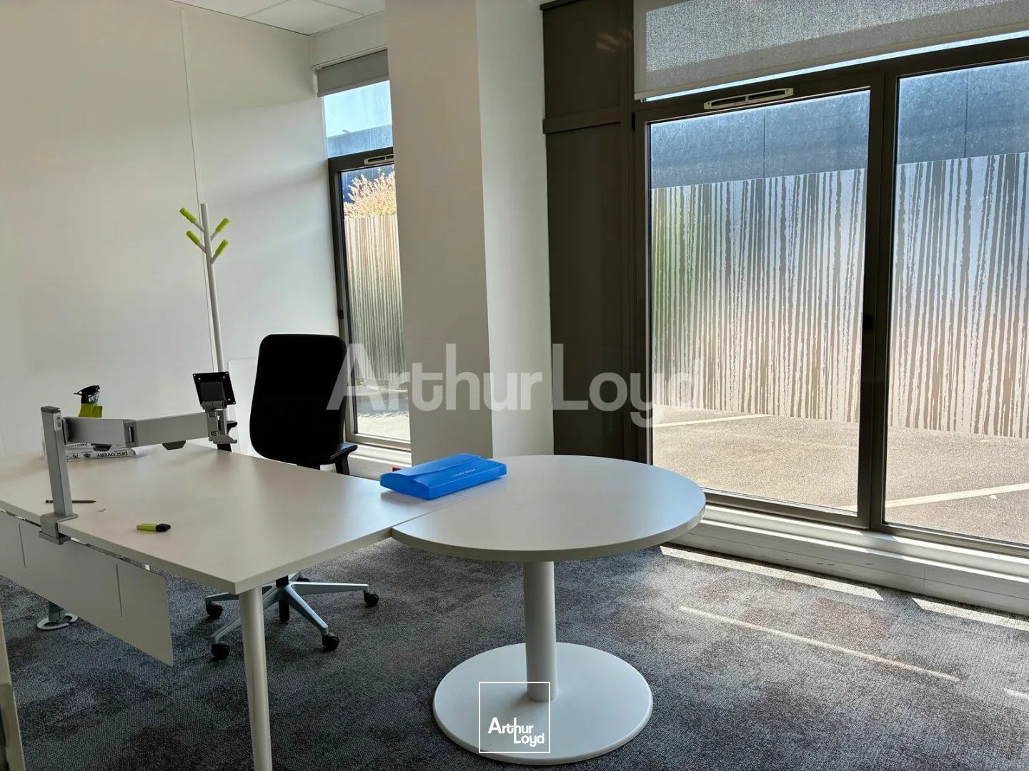 Bureaux - Location - LA CHAPELLE D'ARMENTIERES - 59930 - 300-300 - 7894323