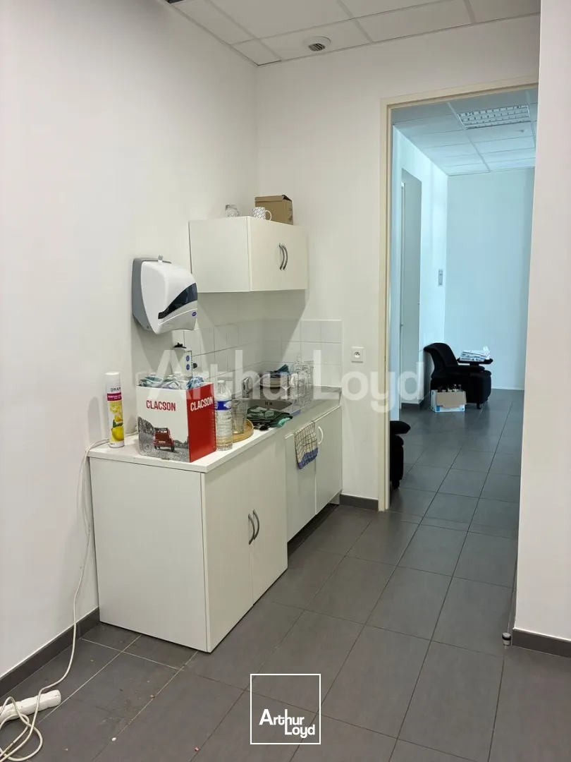 Bureaux - Location - LA CHAPELLE D'ARMENTIERES - 59930 - 300-300 - 7894331