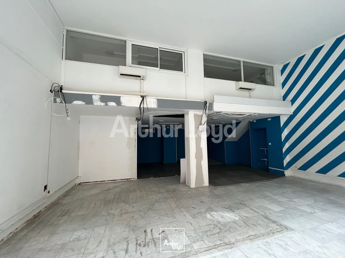 Locaux commerciaux - Location - LILLE - 59000 - 51-143 - 7894369