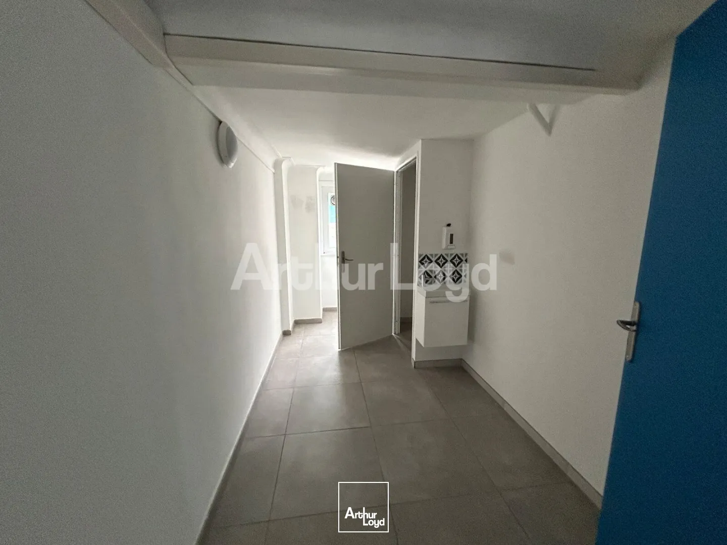 Locaux commerciaux - Location - LILLE - 59000 - 51-143 - 7894373