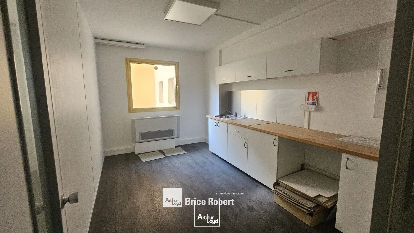 Bureaux - Location - LYON - 69003 - 223.11-1118.44 - 7895240