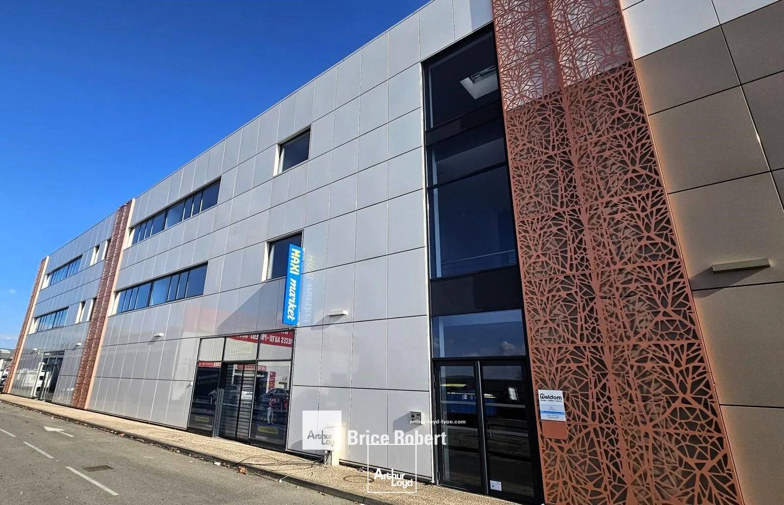 Bureaux - Location - SAINT PRIEST - 69800 - 142.44-569.44 - 7895251