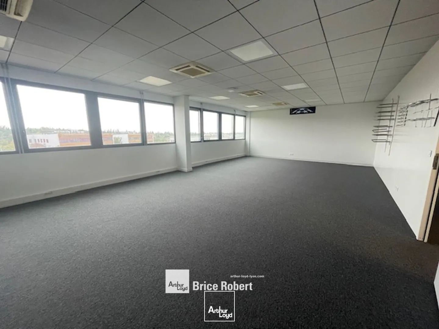 Bureaux - Location - SAINT PRIEST - 69800 - 21-1073 - 7895312