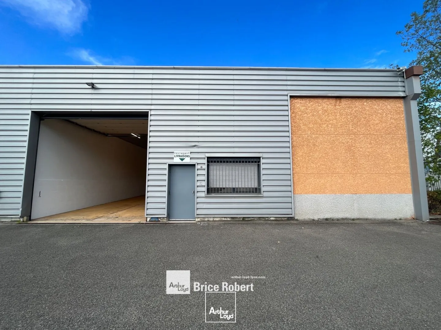 Locaux d'activité & Entrepôts - Location - VILLEURBANNE - 69100 - 300-300 - 7895370
