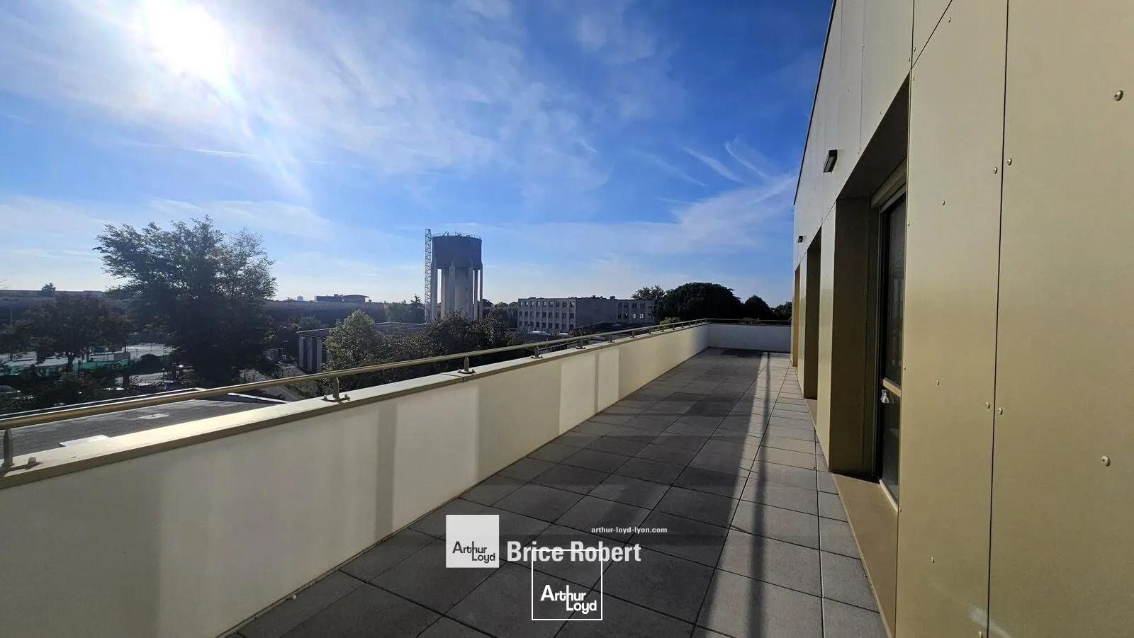 Bureaux - Location - DARDILLY - 69570 - 111.7-2165.6 - 7895522