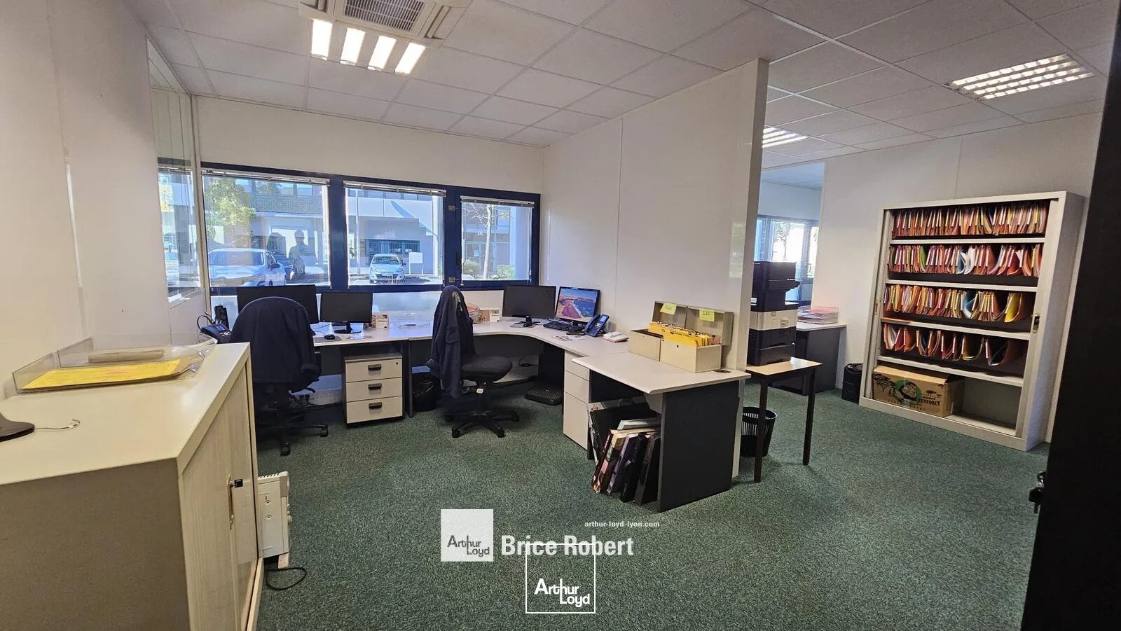 Bureaux - Location - BRON - 69500 - 334.4-334.4 - 7895527