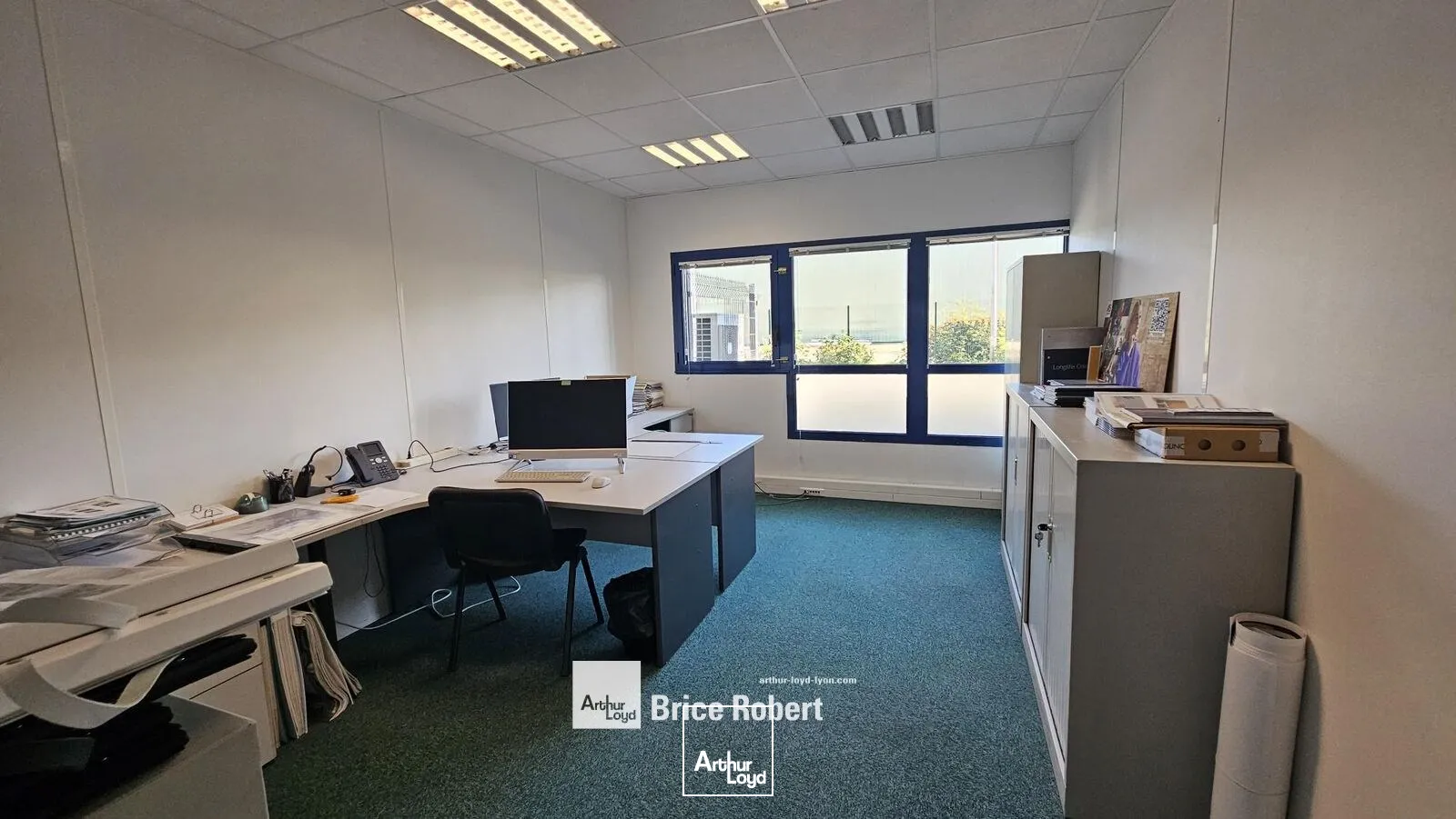 Bureaux - Location - BRON - 69500 - 334.4-334.4 - 7895525