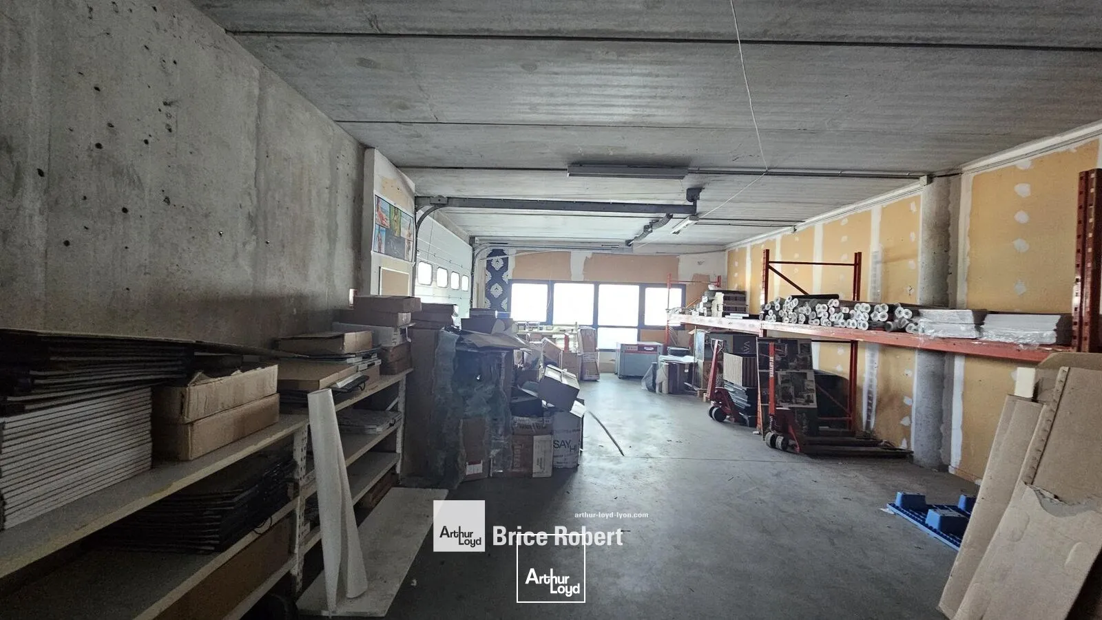 Bureaux - Location - BRON - 69500 - 334.4-334.4 - 7895528