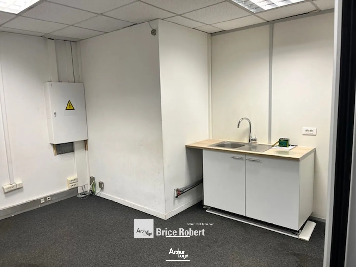 Bureaux - Location - LYON - 69006 - 273-273 - 7895574