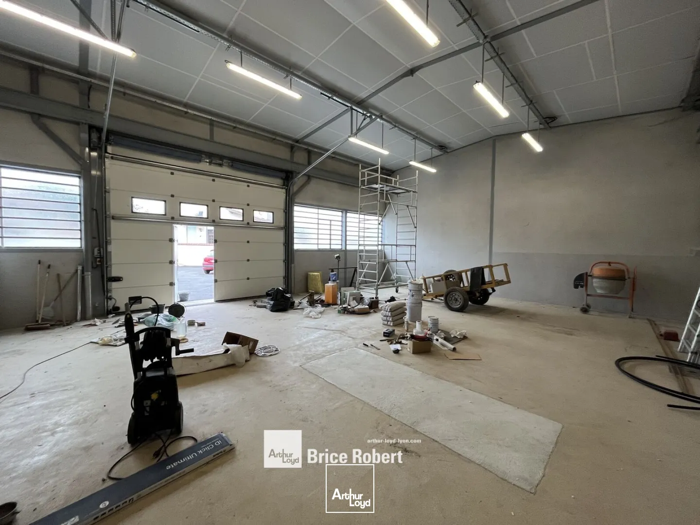 Locaux d'activité & Entrepôts - Location - VILLEURBANNE - 69100 - 140-140 - 7895903