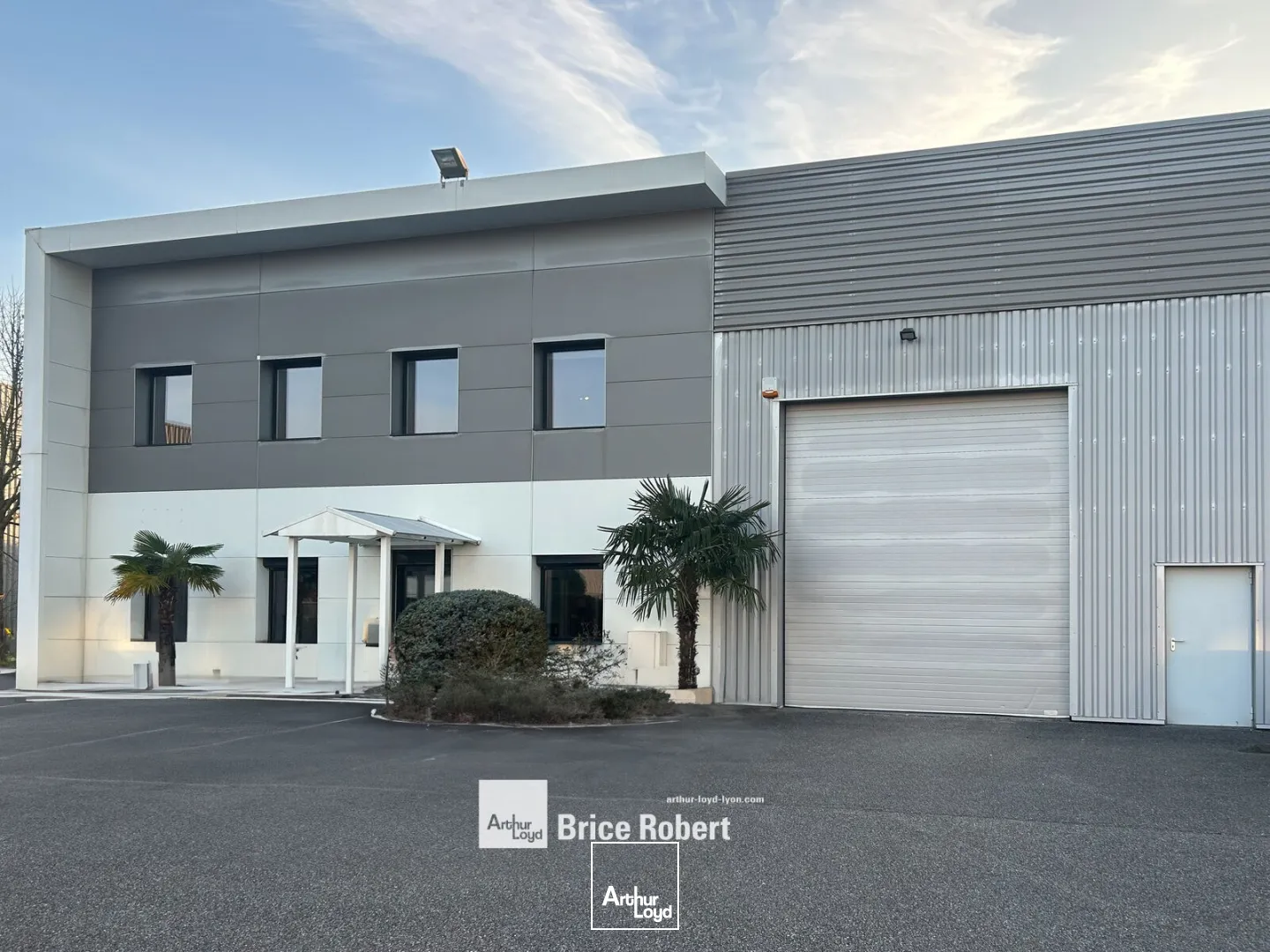 Locaux d'activité & Entrepôts - Location - SAINT PRIEST - 69800 - 374-374 - 7895960