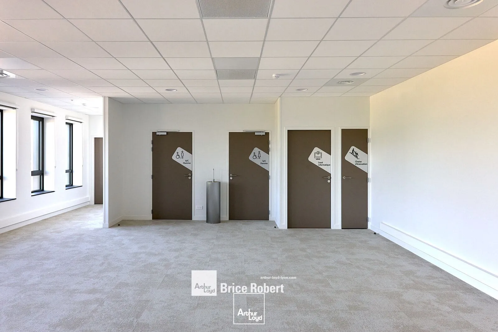 Locaux d'activité & Entrepôts - Location - MIONNAY - 01390 - 3026-35487 - 7896014