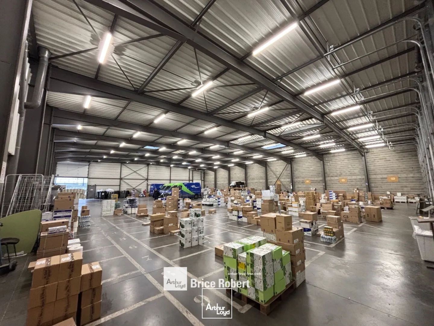 Locaux d'activité & Entrepôts - Location - SAINT PRIEST - 69800 - 106-1656 - 7896028