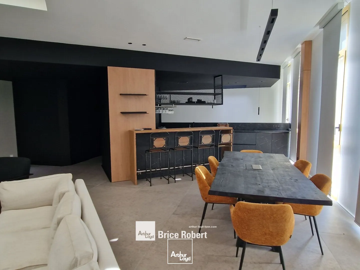 Locaux d'activité & Entrepôts - Vente - SAINT BONNET DE MURE - 69720 - 407-407 - 7896089