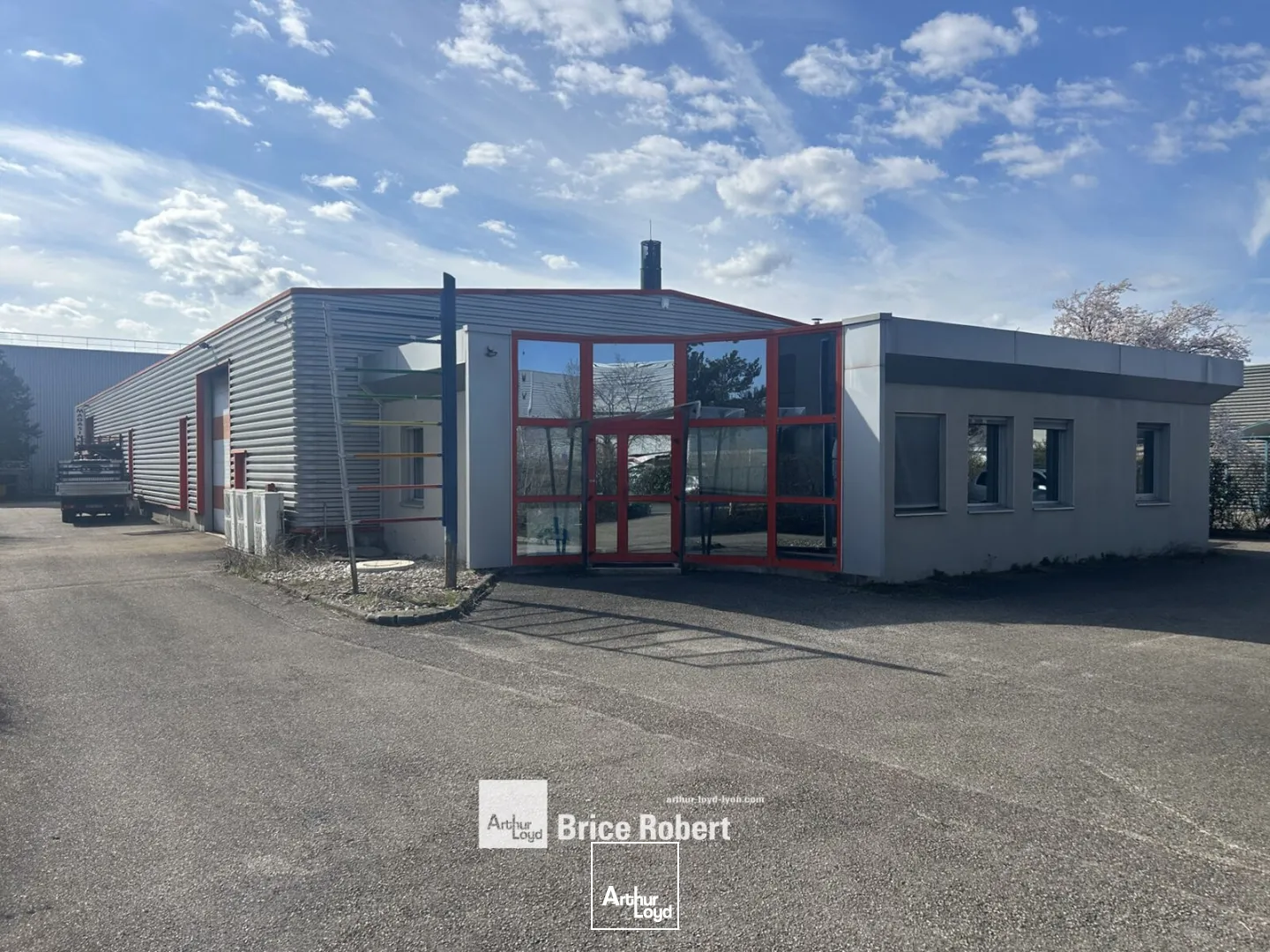 Locaux d'activité & Entrepôts - Location - DECINES CHARPIEU - 69150 - 880-880 - 7896110