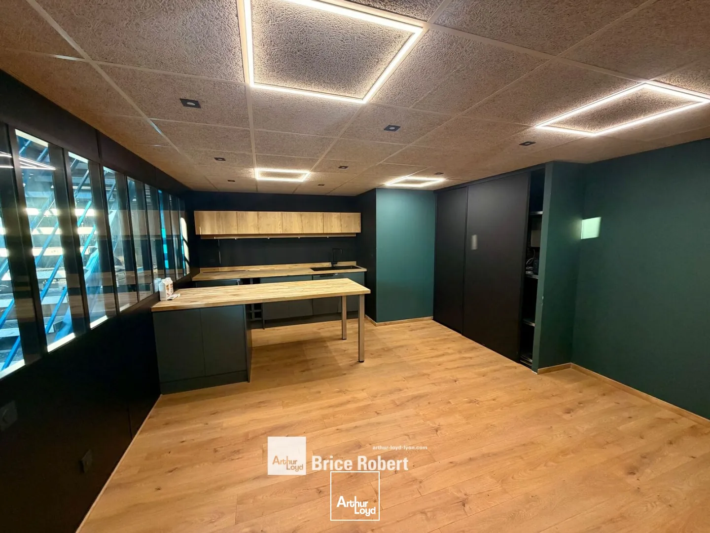 Locaux d'activité & Entrepôts - Location - CIVRIEUX - 01390 - 202-202 - 7896112