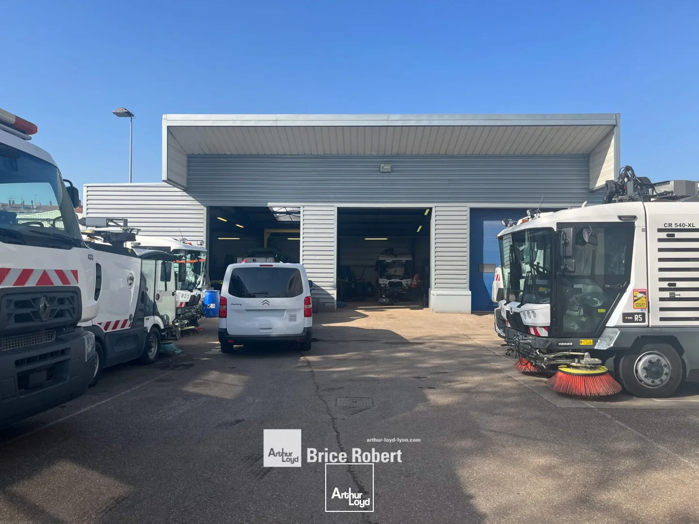 Locaux d'activité & Entrepôts - Location - VILLEURBANNE - 69100 - 460-460 - 7896116