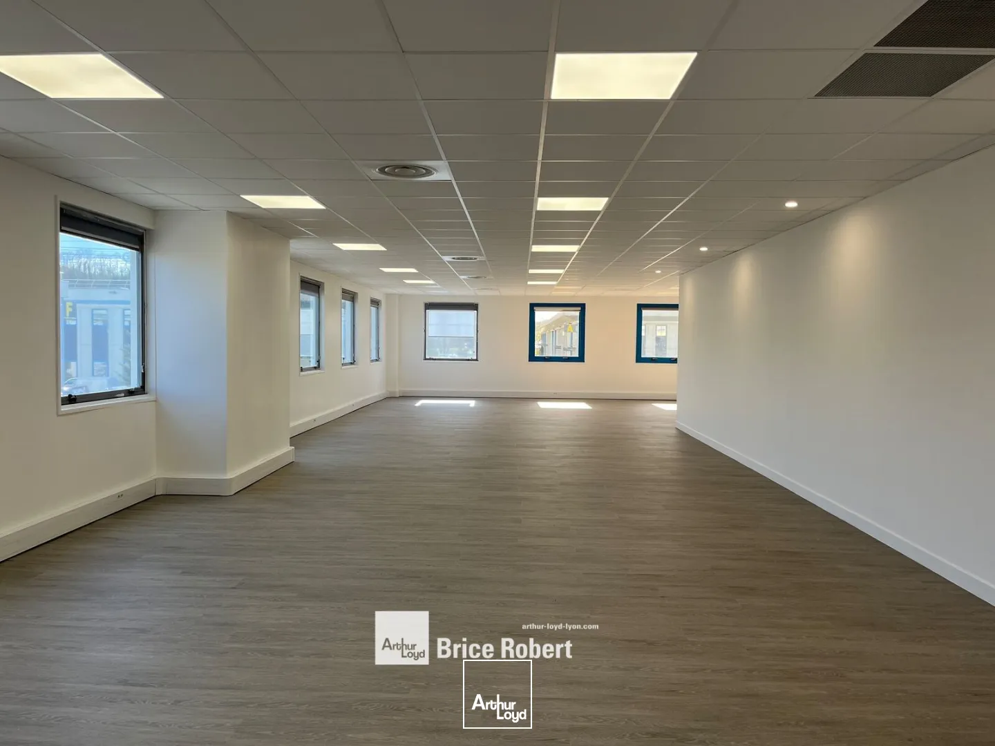 Locaux d'activité & Entrepôts - Vente - SAINT QUENTIN FALLAVIER - 38070 - 257-1583.6 - 7896122