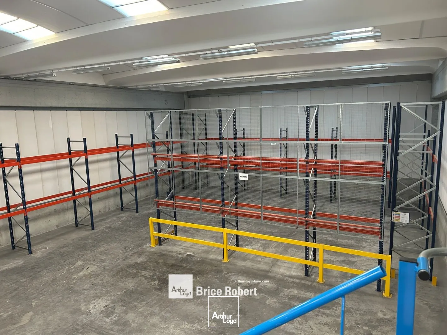 Locaux d'activité & Entrepôts - Location - MEYZIEU - 69330 - 922-922 - 7896135