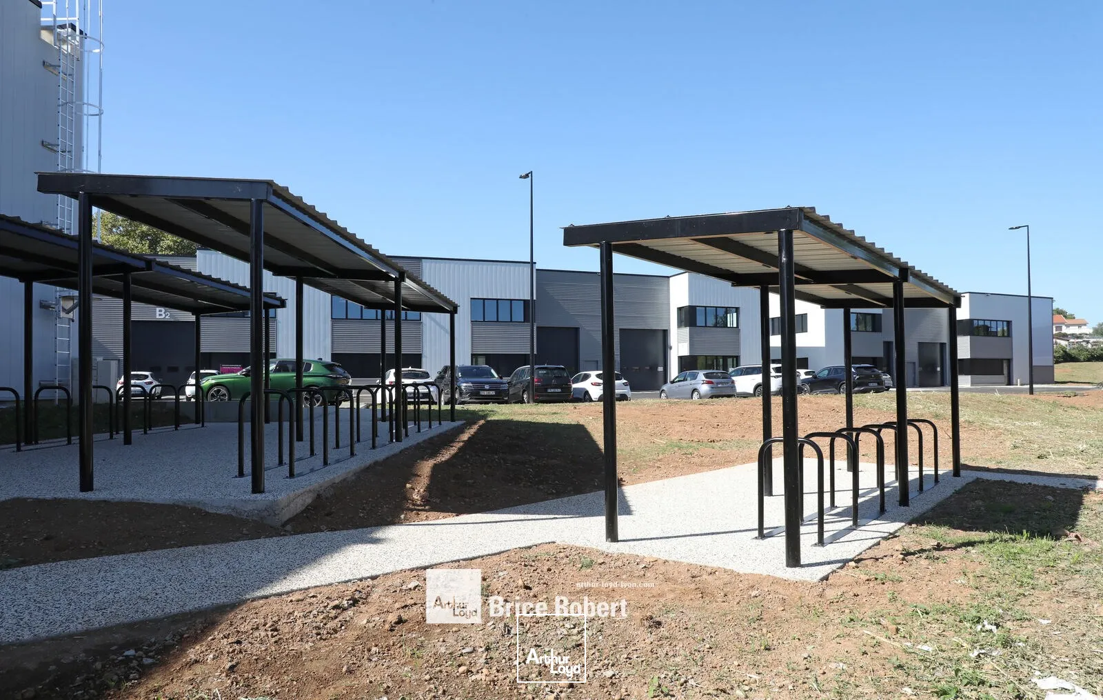 Locaux d'activité & Entrepôts - Location - PIERRE BENITE - 69310 - 531-2382 - 7896165