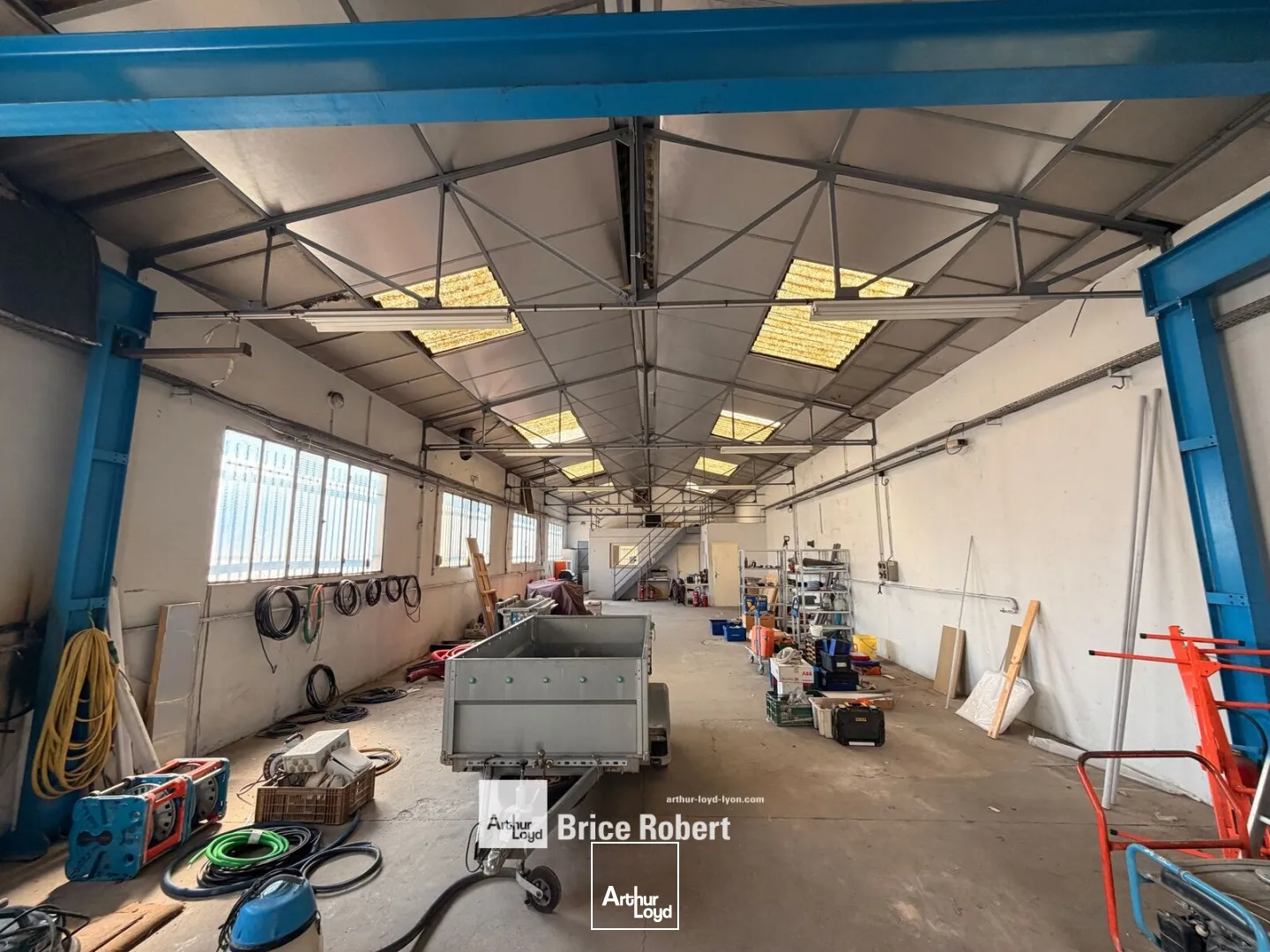 Locaux d'activité & Entrepôts - Location - DECINES CHARPIEU - 69150 - 206-206 - 7896230