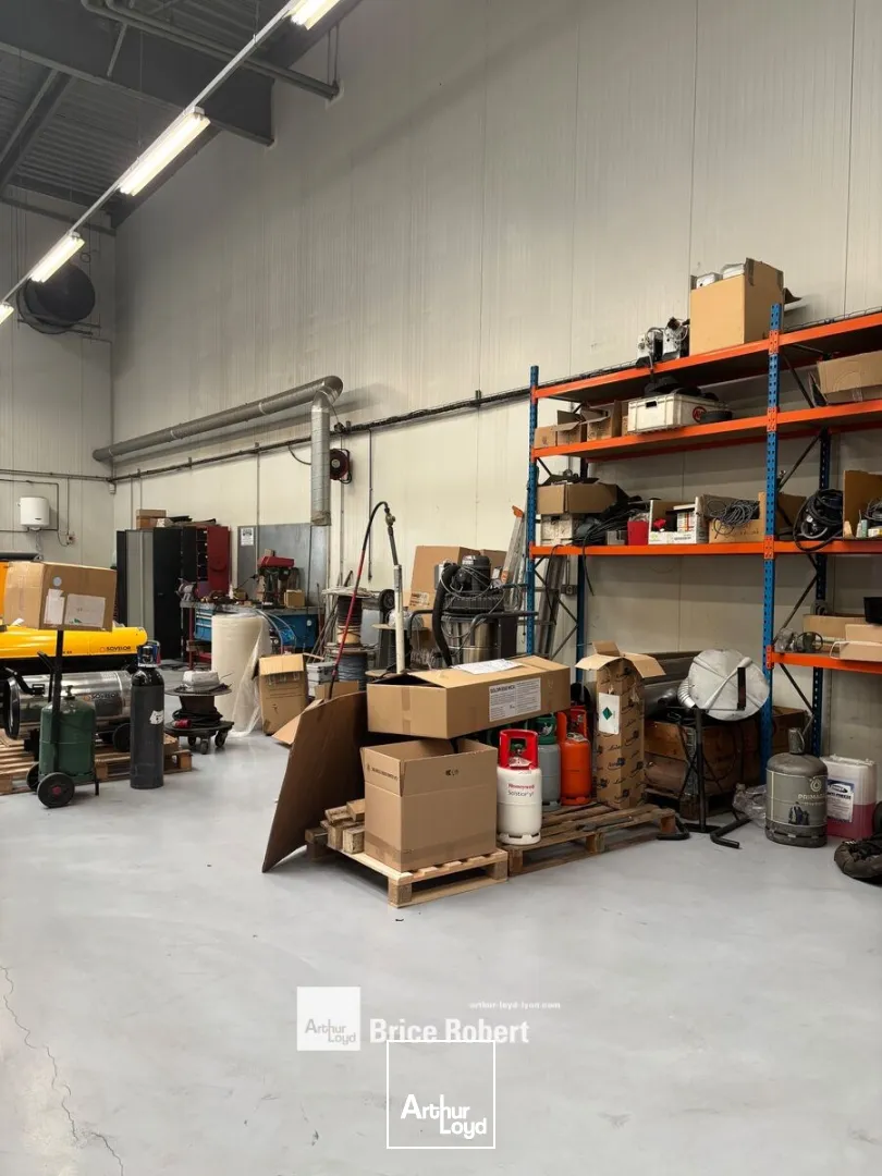 Locaux d'activité & Entrepôts - Vente - VENISSIEUX - 69200 - 8800-8800 - 7896298
