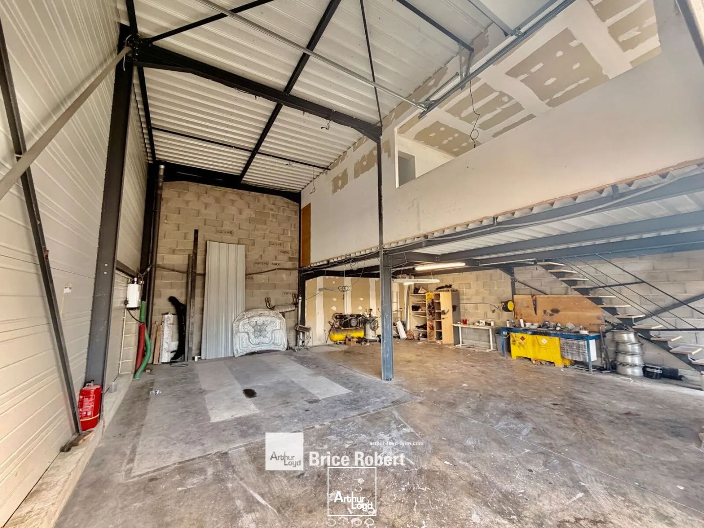 Locaux d'activité & Entrepôts - Vente - MORNANT - 69440 - 132.82-132.82 - 7896311