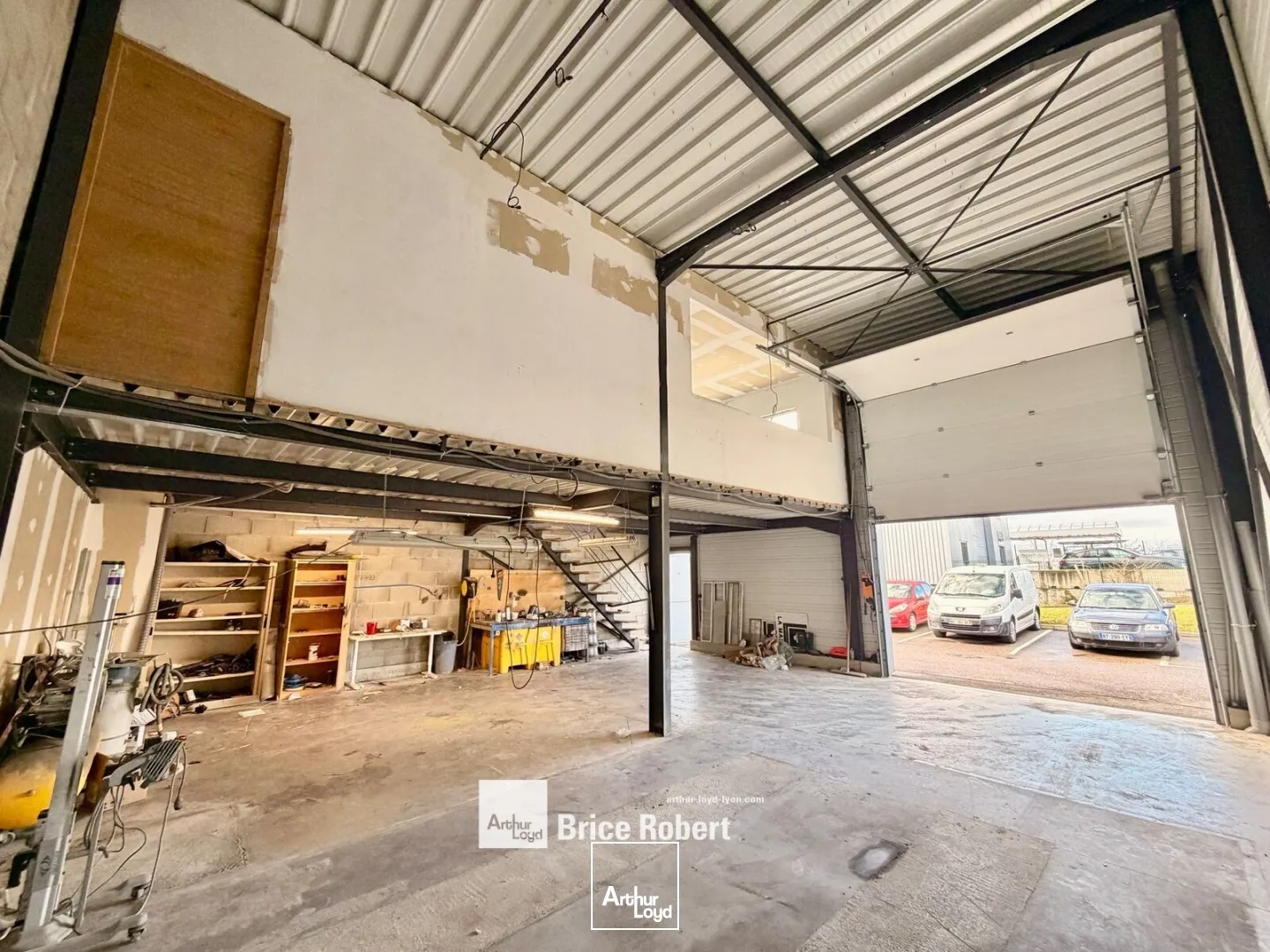 Locaux d'activité & Entrepôts - Vente - MORNANT - 69440 - 132.82-132.82 - 7896312
