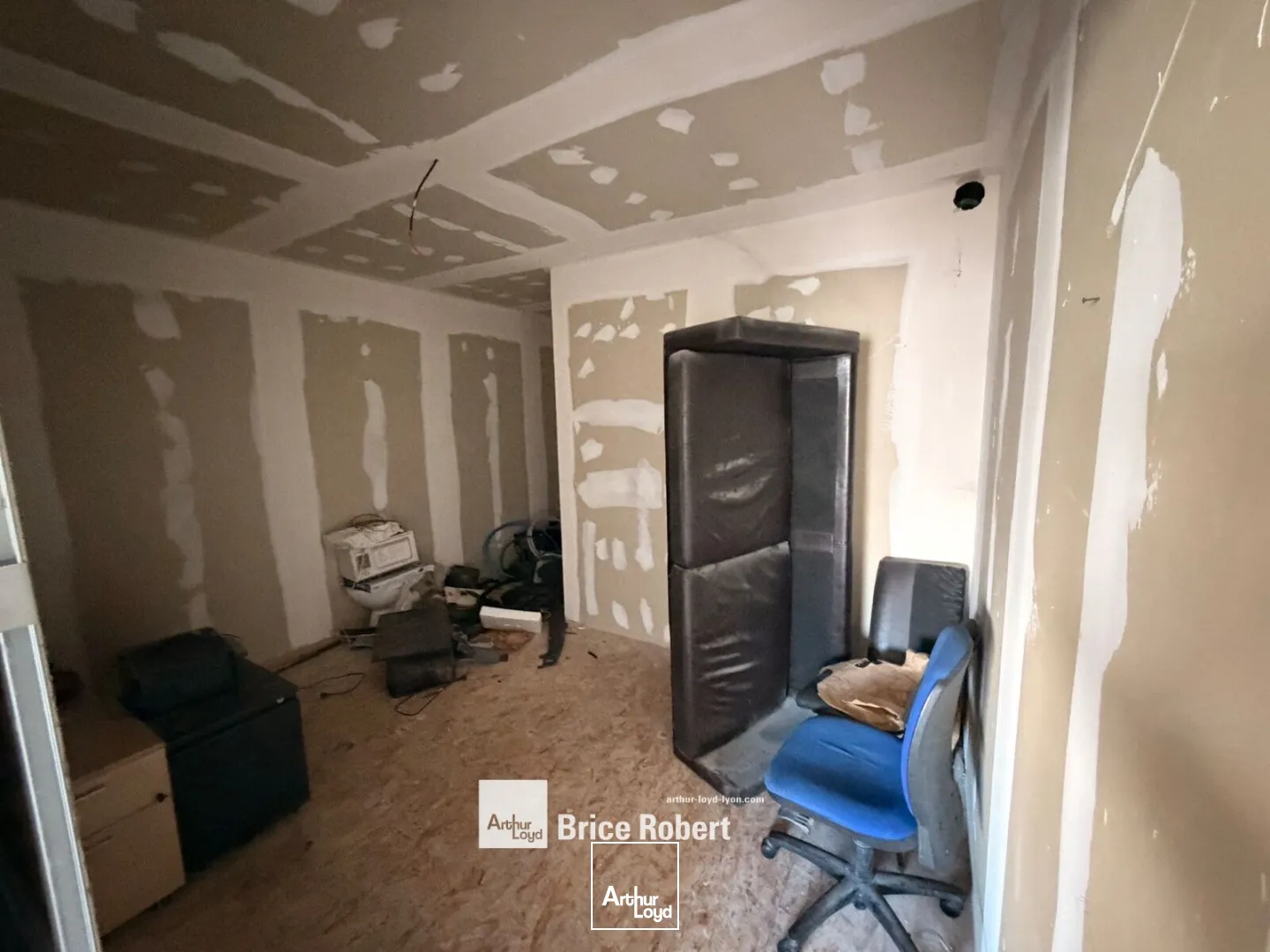 Locaux d'activité & Entrepôts - Vente - MORNANT - 69440 - 132.82-132.82 - 7896313