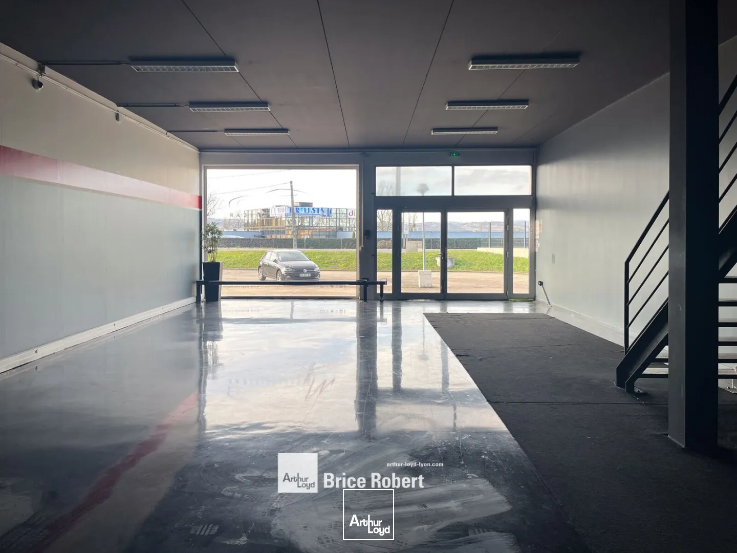 Locaux d'activité & Entrepôts - Location - LISSIEU - 69380 - 423-423 - 7896317