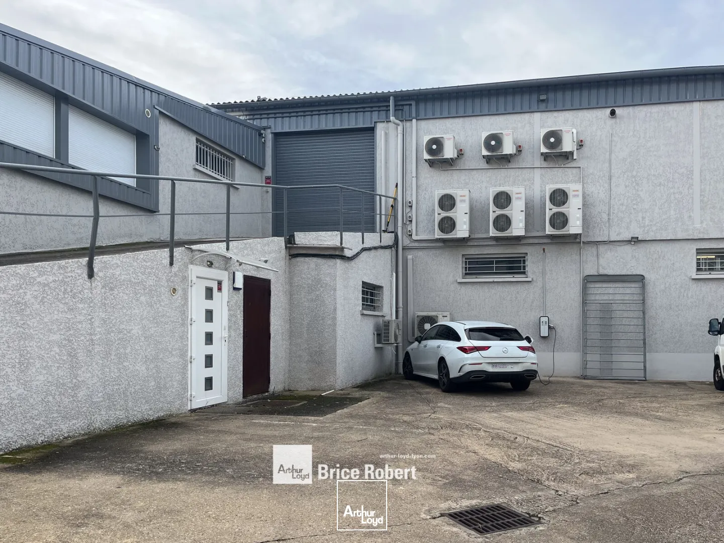 Locaux d'activité & Entrepôts - Location - LISSIEU - 69380 - 423-423 - 7896319