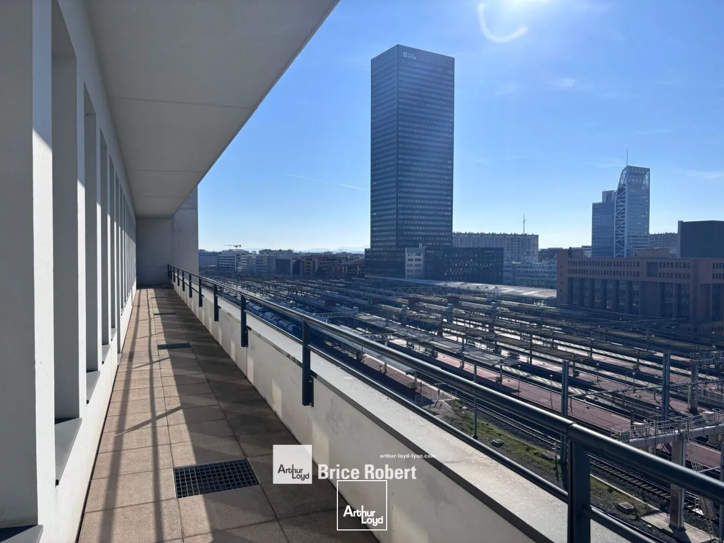 Bureaux - Location - LYON - 69003 - 271.6-2122.2 - 7896328