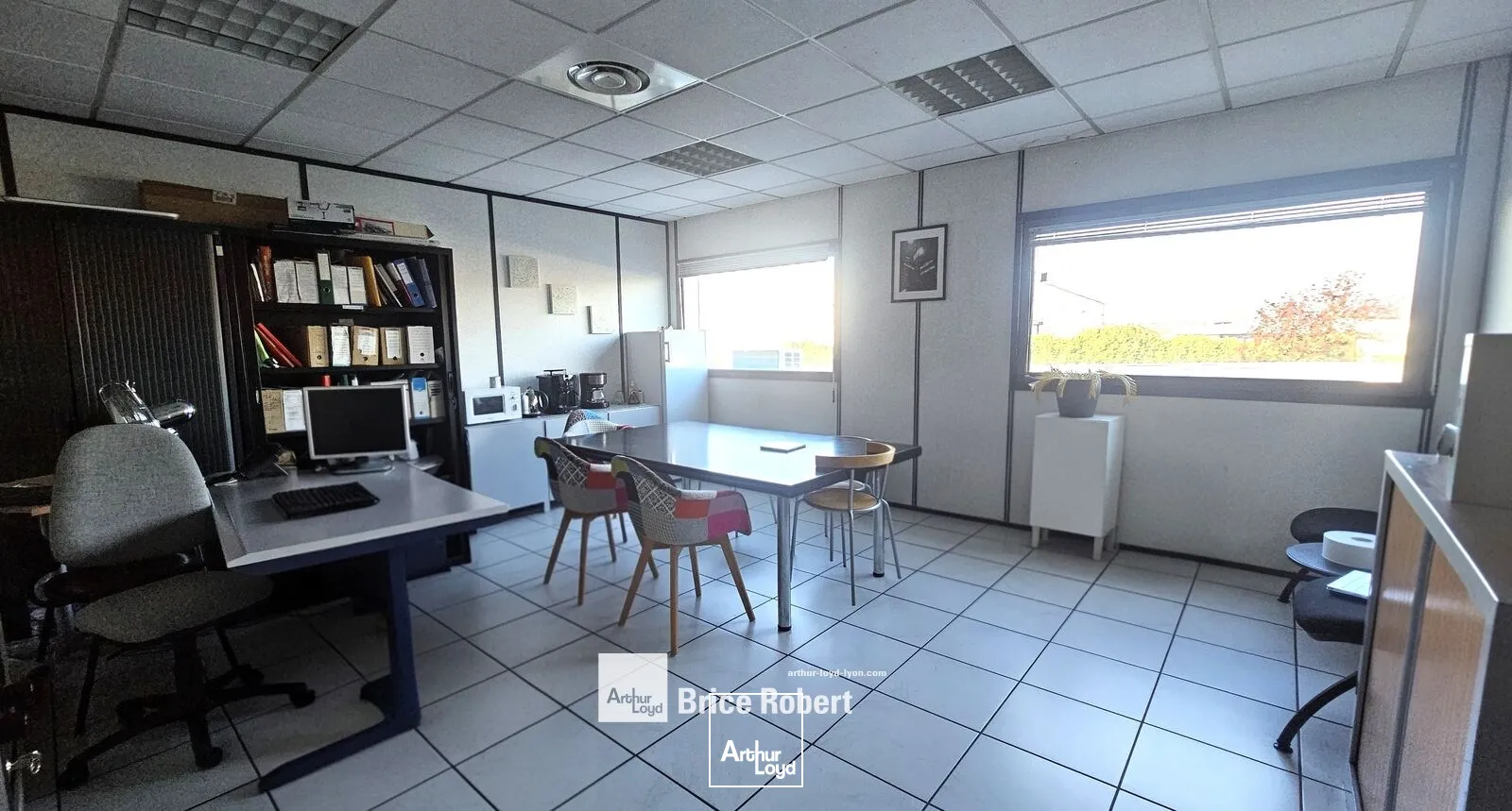 Bureaux - Location - VAULX EN VELIN - 69120 - 140-140 - 7896355