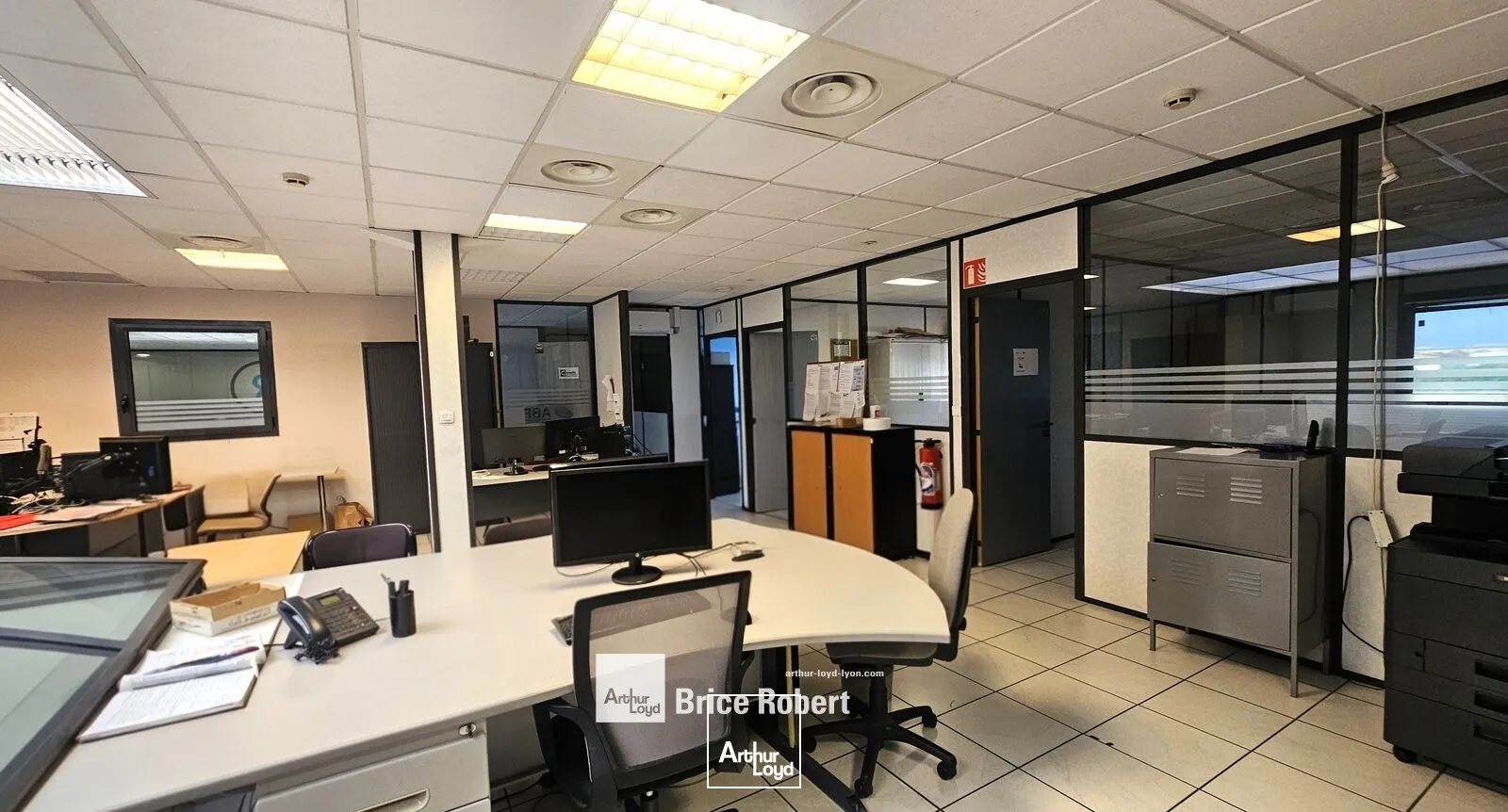Bureaux - Location - VAULX EN VELIN - 69120 - 140-140 - 7896357