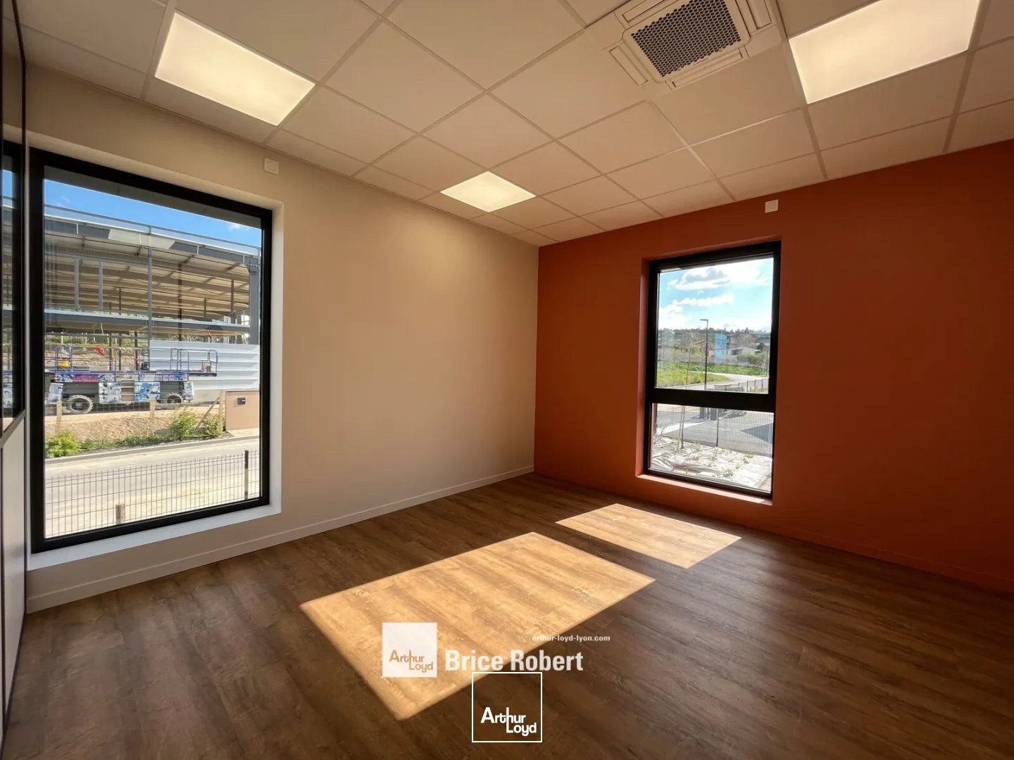 Locaux d'activité & Entrepôts - Vente - THURINS - 69510 - 547-547 - 7896470