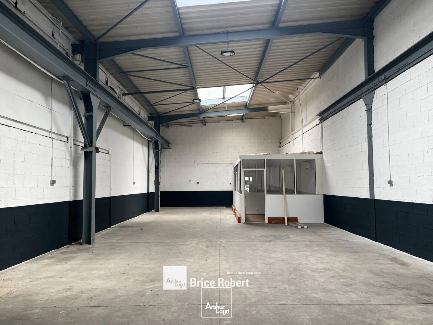 Locaux d'activité & Entrepôts - Location - VENISSIEUX - 69200 - 170-1431 - 7896700