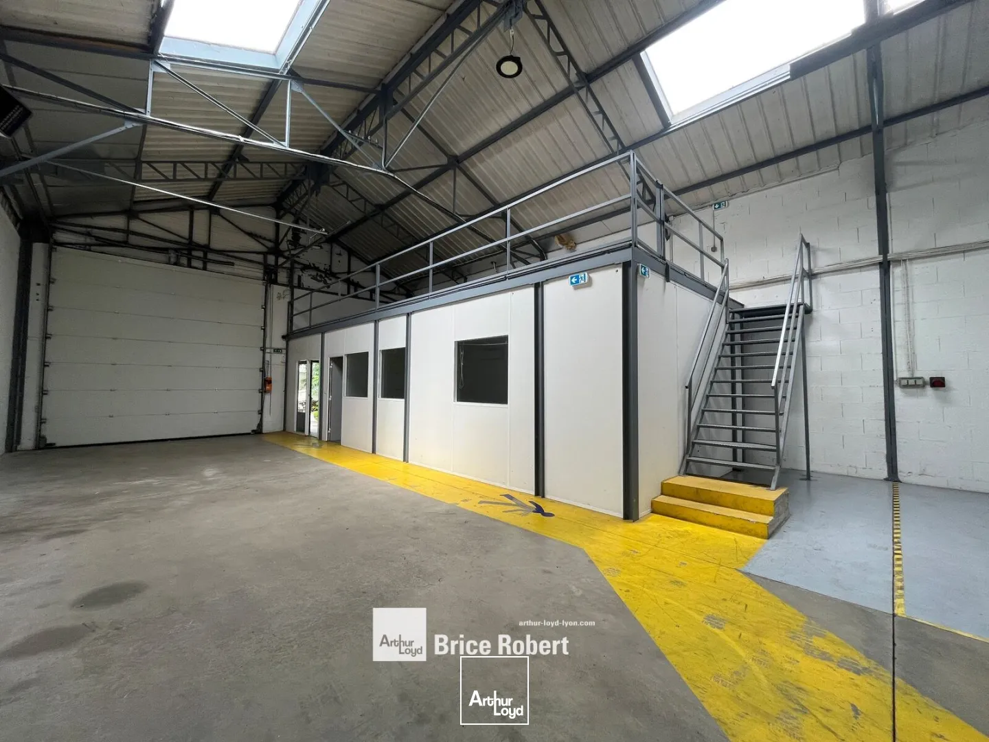 Locaux d'activité & Entrepôts - Location - VENISSIEUX - 69200 - 170-1431 - 7896699