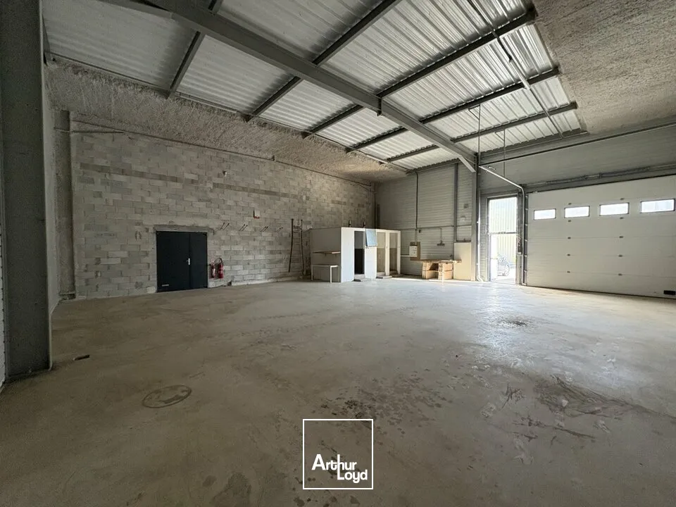 Locaux d'activité & Entrepôts - Location - GRASSE - 06130 - 160-160 - 7897004