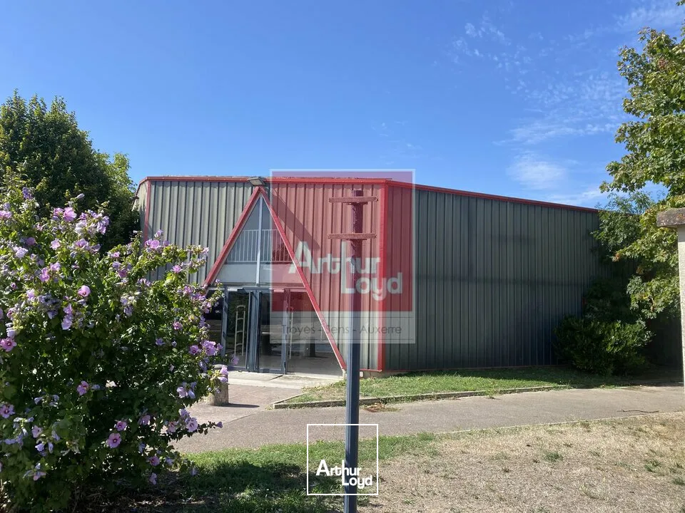 Locaux d'activité & Entrepôts - Vente - SAINTE SAVINE - 10300 - 1000-1000 - 7897077