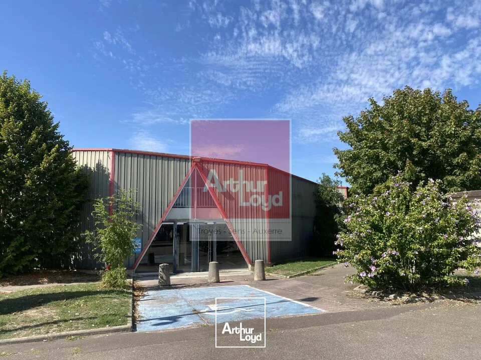 Locaux d'activité & Entrepôts - Vente - SAINTE SAVINE - 10300 - 1000-1000 - 7897074