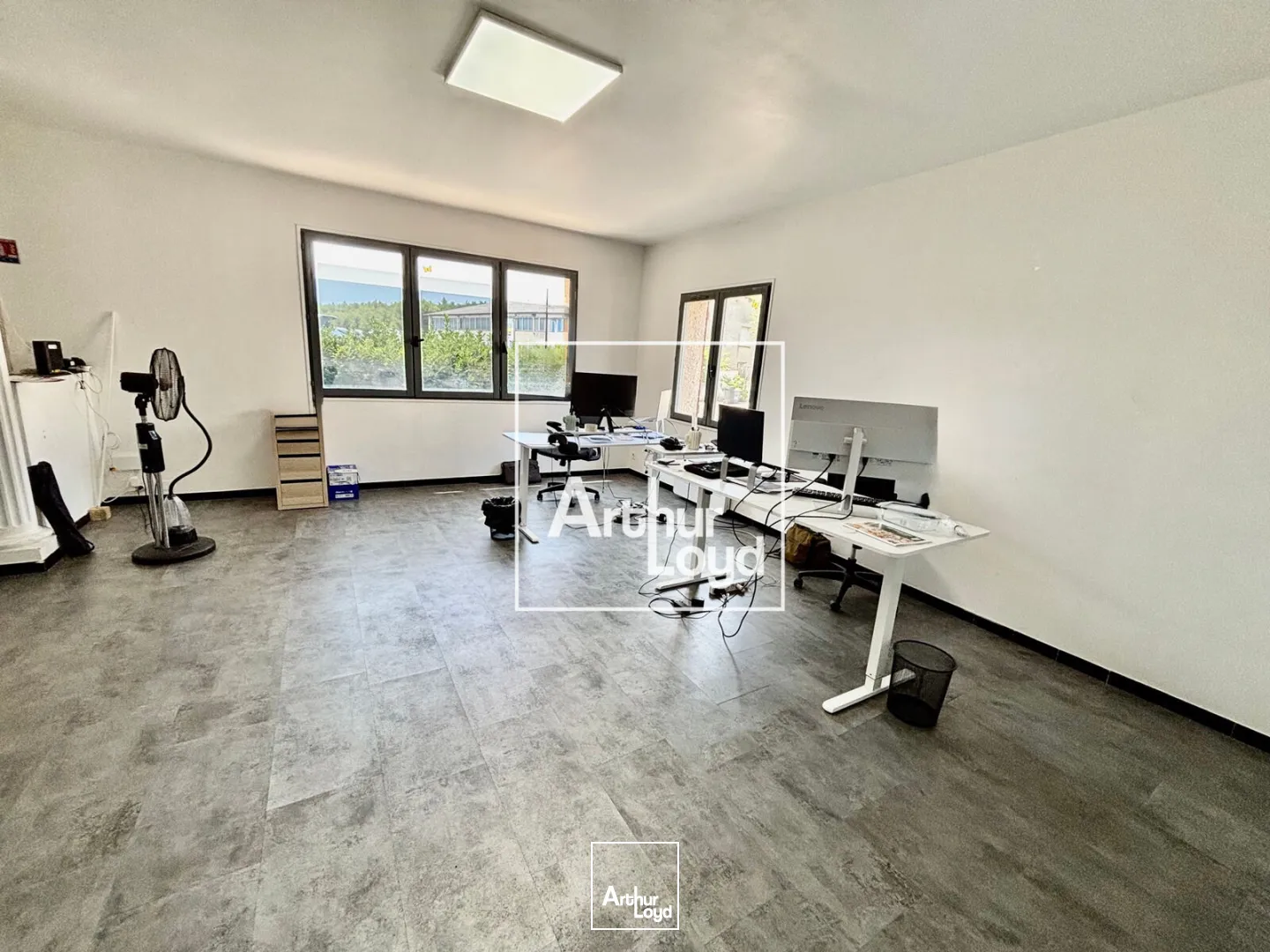Locaux d'activité & Entrepôts - Location - TEYRAN - 34820 - 785-785 - 7897123