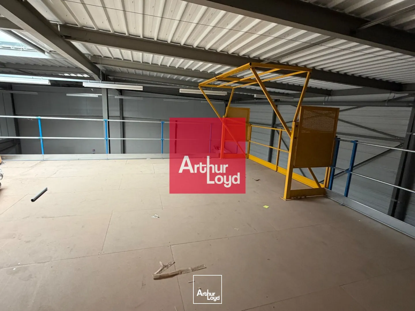 Locaux d'activité & Entrepôts - Location - FONTAINE - 38600 - 545-545 - 7897277
