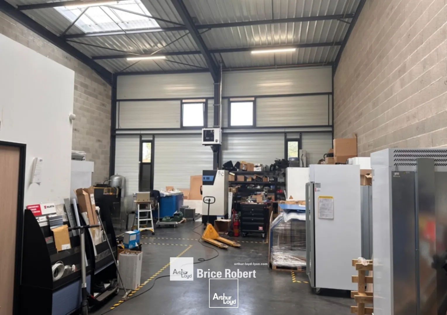 Locaux d'activité & Entrepôts - Location - MEYZIEU - 69330 - 203.1-203.1 - 7897714