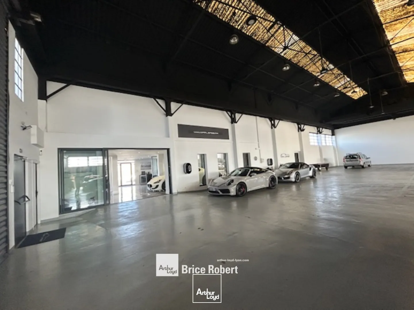 Locaux d'activité & Entrepôts - Location - DECINES CHARPIEU - 69150 - 1000-1000 - 7897723