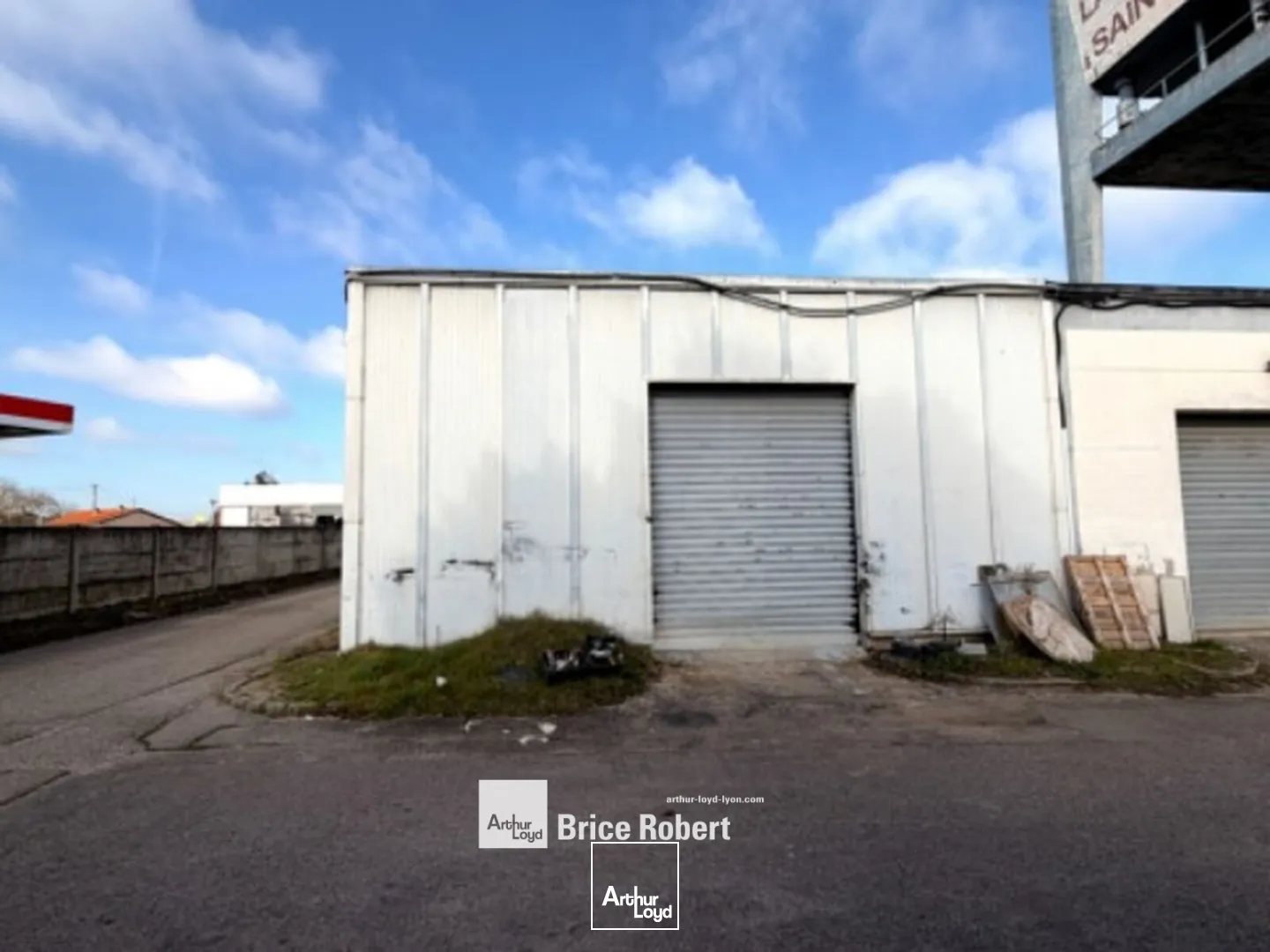 Locaux d'activité & Entrepôts - Vente - SAINT PRIEST - 69800 - 160-160 - 7897734