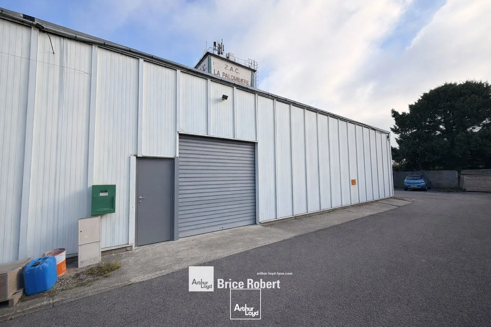 Locaux d'activité & Entrepôts - Vente - SAINT PRIEST - 69800 - 160-160 - 7897729